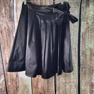 Draper James Size 4 Black Satin Evening Skirt
